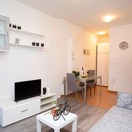 Apartments Silver Tree Σπλιτ Εξωτερικό φωτογραφία